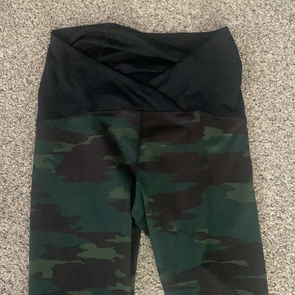 Ingrid&aIsabel maternity leggings size small - Picture 5 of 10